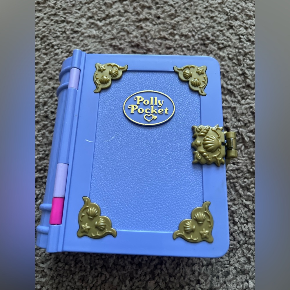 Polly Pocket . READ DESCRIPTION